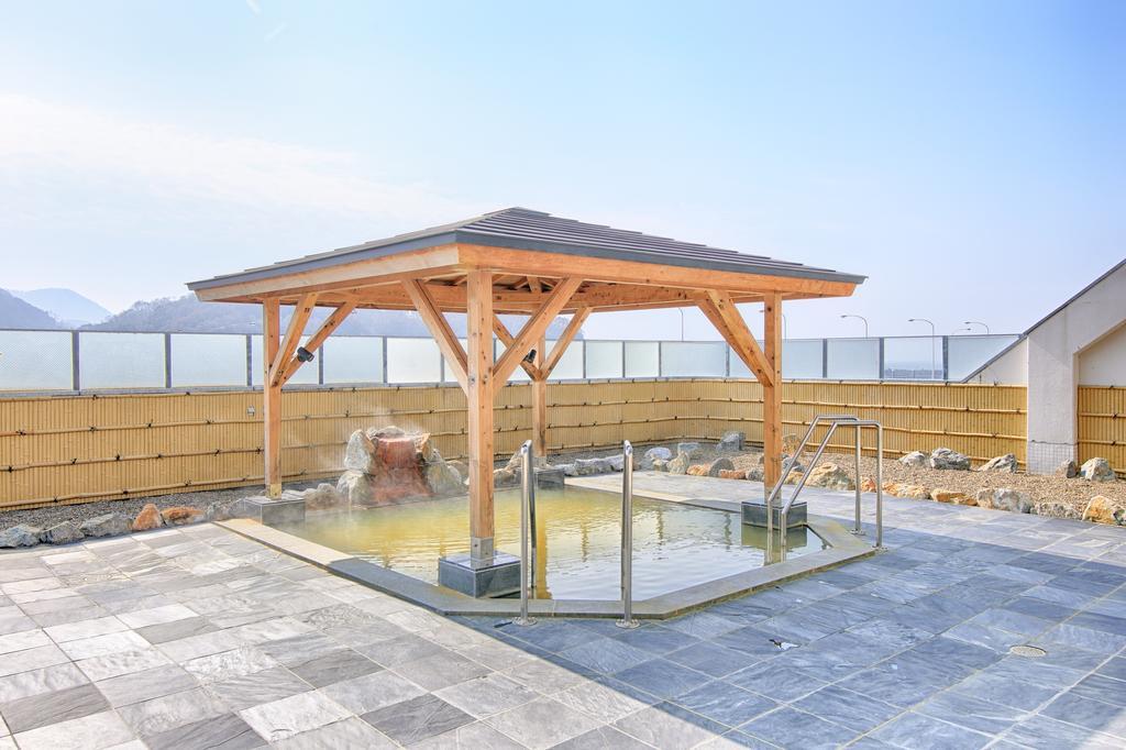 Отель Shiosai Toyoura Экстерьер фото